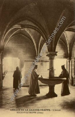 Carte postale ancienne Abbaye de la Grande-Trappe - L'Atrium — Soligny-la-Trappe (Orne)