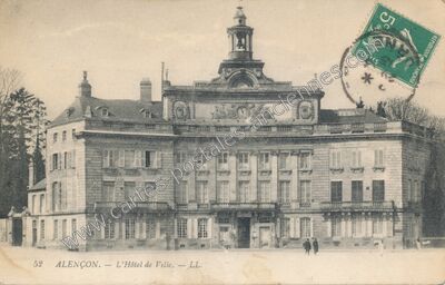 Carte postale ancienne L'Hôtel de Ville — Alençon (Orne)