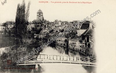 Carte postale ancienne Vue générale prise du Boulevard de la République — Alençon (Orne)