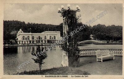 Carte postale ancienne Le Casino du Lac — Bagnoles de l'Orne (Orne)
