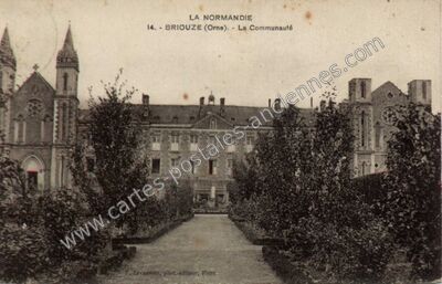 Carte postale ancienne La Communauté — Briouze (Orne)