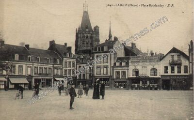 Carte postale ancienne Place Boislandry — L'Aigle (Orne)