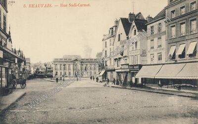 Carte postale ancienne Rue Sadi-Carnot — Beauvais (Oise)