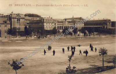 Carte postale ancienne Panorama du Lycée Félix-Faure — Beauvais (Oise)