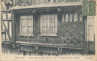 Carte postale ancienne Vieille Maison aux Faïences, rue de la Manufacture (détail) — Beauvais (Oise)
