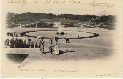 Carte postale ancienne Le Parterre et les Bassins — Chantilly (Oise)