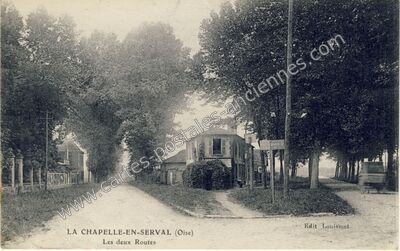 Carte postale ancienne Les deux Routes — La Chapelle-en-Serval (Oise)