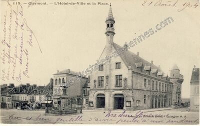 Carte postale ancienne L'Hôtel-de-Ville et la Place — Clermont (Oise)