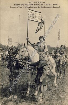Carte postale ancienne Compiegne F1909 — Compiègne (Oise)