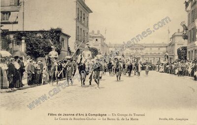 Carte postale ancienne Fêtes de Jeanne d'Arc — Un Groupe du Tournoi — Compiègne (Oise)