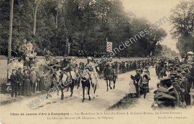 Carte postale ancienne Fêtes de Jeanne d'Arc -- Les Maréchaux de la Lice (Le Comte J — Compiègne (Oise)