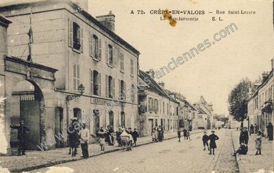 Carte postale ancienne La Gendarmerie — Crépy-en-Valois (Oise)