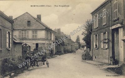 Carte postale ancienne Rue Ricquefosse — Morvillers (Oise)