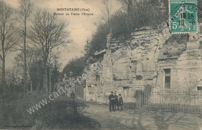 Carte postale ancienne Maison de Pierre l'Ermite — Montataire (Oise)