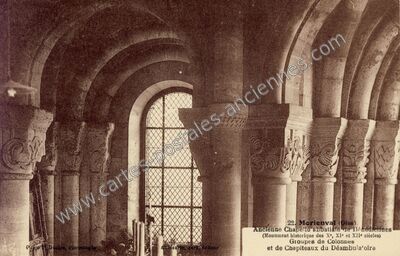Carte postale ancienne Ancienne Chapelle abbatiale de Bénédictines (Monument historique des Xe — Morienval (Oise)