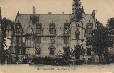 Carte postale ancienne Le Palais de Justice — Beauvais (Oise)