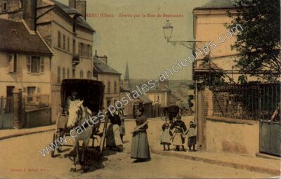 Carte postale ancienne Entrée par la Rue de Beaumont — Méru (Oise)