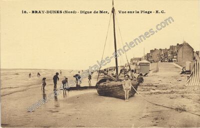 Carte postale ancienne Digue de Mer, Vue sur la Plage — Bray-Dunes (Nord)