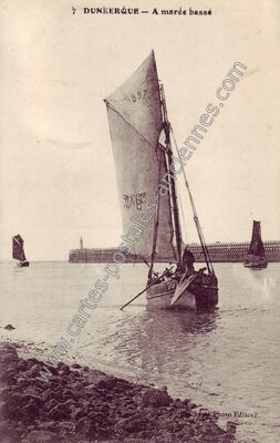 Carte postale ancienne A marée basse — Dunkerque (Nord)