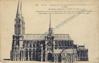Carte postale ancienne Basilique N.-D. de la Treille (en construction) — Lille (Nord)
