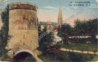 Carte postale ancienne Tour de la Dodenne — Valenciennes (Nord)