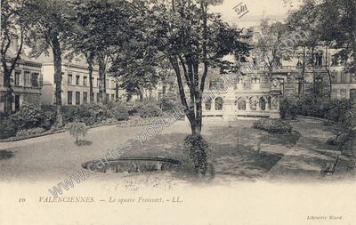 Carte postale ancienne Le square Froissart — Valenciennes (Nord)