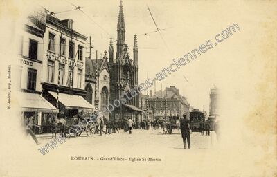 Carte postale ancienne Grand'Place - Eglise St-Martin — Roubaix (Nord)