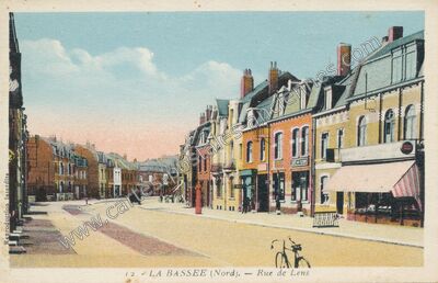 Carte postale ancienne Rue de Lens — La Bassée (Nord)