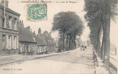 Carte postale ancienne La route de Bergues — Coudekerque-Branche (Nord)