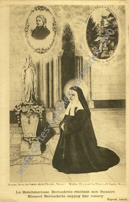 Carte postale ancienne Maison des Soeurs de la Charite — Nevers (Nièvre)