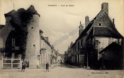 Carte postale ancienne Rue de Bèze — Tannay (Nièvre)