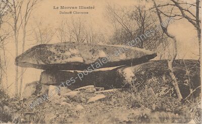 Carte postale ancienne Dolmen Chevresse — Saint-Brisson (Nièvre)