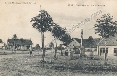 Carte postale ancienne Diennes — Diennes-Aubigny (Nièvre)