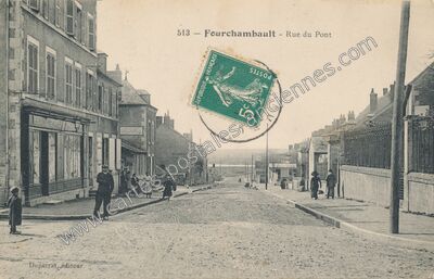 Carte postale ancienne Rue du Pont — Fourchambault (Nièvre)