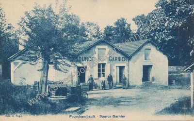 Carte postale ancienne Source Garnier — Fourchambault (Nièvre)