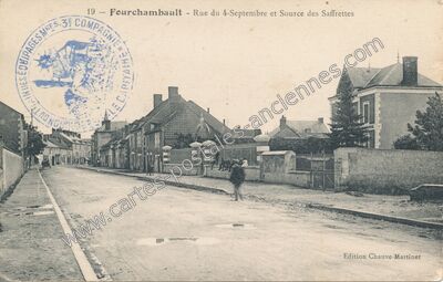 Carte postale ancienne Rue du 4-Septembre et Source des Saffrettes — Fourchambault (Nièvre)