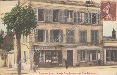 Carte postale ancienne Angle Rue Gambetta et Rue Saint-Louis — Fourchambault (Nièvre)