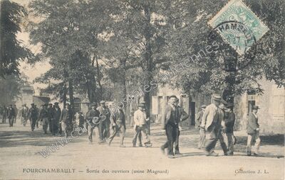 Carte postale ancienne Sortie des ouvriers (usine Magnard) — Fourchambault (Nièvre)