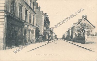 Carte postale ancienne Rue Gambetta — Fourchambault (Nièvre)