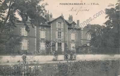 Carte postale ancienne L'Ecole des frères — Fourchambault (Nièvre)
