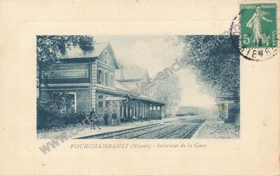 Carte postale ancienne Intérieur de la Gare — Fourchambault (Nièvre)