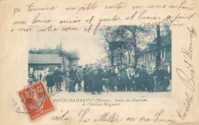Carte postale ancienne Sortie des Ouvriers de l'Atelier Magnard — Fourchambault (Nièvre)