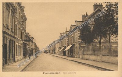 Carte postale ancienne Rue Gambetta — Fourchambault (Nièvre)