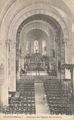 Carte postale ancienne Intérieur de l'Eglise Saint-Louis — Fourchambault (Nièvre)