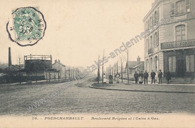 Carte postale ancienne Boulevard Boigues et l'Usine à Gaz — Fourchambault (Nièvre)