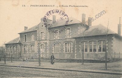 Carte postale ancienne L'École Professionnelle — Fourchambault (Nièvre)
