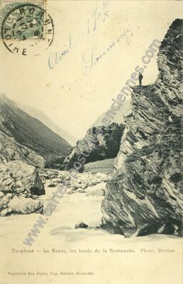 Carte postale ancienne Les bords de la Romanche — La Grave (Hautes-Alpes)