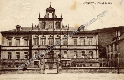 Carte postale ancienne L'Hôtel de Ville — Fontoy (Moselle)