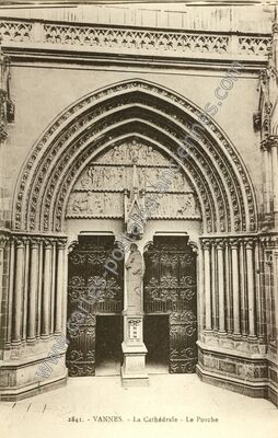 Carte postale ancienne La Cathédrale - Le Porche — Vannes (Morbihan)