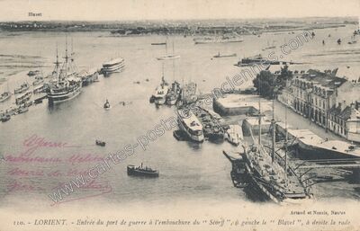 Carte postale ancienne Entrée du port de guerre à l'embouchure du " Scorff", à gauche le " Blavet" — Lorient (Morbihan)